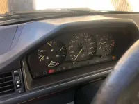 Usata Mercedes E200 122 CV (89 kW) 1990 Marrone Berlina