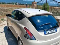 Usata Lancia Ypsilon Gold 69 CV (50 kW) 2017 Utilitaria