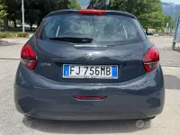 Usata Peugeot 208 Allure 75 CV (55 kW) 2017 Bluazzurro Utilitaria