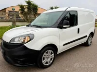 Usata Fiat Doblò 95 CV (69 kW) 2020 Bianco Monovolume