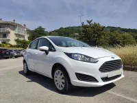 Usata Ford Fiesta 80 CV (58 kW) 2013 Bianco Utilitaria