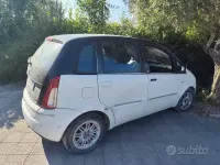 Usata Lancia Musa 90 CV (66 kW) 2009 Bianco Monovolume