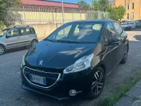Usata Peugeot 208 90 CV (66 kW) 2014 Nero Utilitaria