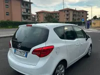 Usata Opel Meriva 95 CV (69 kW) 2011 Bianco Monovolume