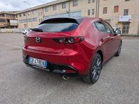Begagnad Mazda 3 Exclusive 179 HK (131 kW) 2020 Röd Sedan