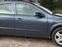 Usata Opel Astra 110 CV (80 kW) 2009 Blu Berlina