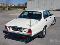 Usata Jaguar XJ12 330 CV (242 kW) 1983 Bianco Berlina