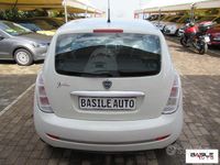 Usata Lancia Ypsilon 77 CV (56 kW) 2010 Bianco Utilitaria