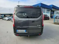 Usata Ford Transit Custom 131 CV (96 kW) 2020 Grigio Monovolume