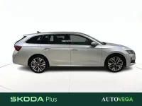 Usata Skoda Octavia Selection 150 CV (110 kW) 2024 Grigio / pastello Station wagon