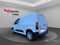 Usata Toyota Proace City City 100 CV (73 kW) 2024 Bianco Monovolume