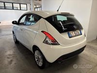 Usata Lancia Ypsilon Platinum 95 CV (69 kW) 2013 Bianco Utilitaria