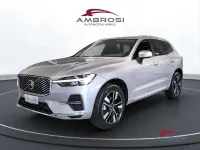 Nuova Volvo XC60 Plus 250 CV (183 kW) 2026 Aurora silver SUV