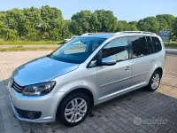 Usata VW Touran 150 CV (110 kW) 2011 Grigio Monovolume