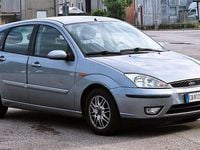 Usata Ford Focus Ghia 100 CV (73 kW) 2002 Grigio Station wagon