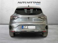 Usata Renault Clio V Techno 91 CV (66 kW) 2025 Grigio scuro Berlina