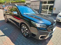 Usata Subaru Outback Premium 169 CV (124 kW) 2023 Nero Station wagon