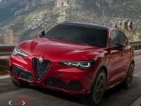 Nuova Alfa Romeo Stelvio 210 CV (154 kW) 2025 Vari colori SUV