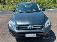 Usata Toyota RAV4 Plus 177 CV (130 kW) 2007 Grigio SUV