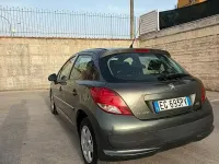 Usata Peugeot 207 68 CV (50 kW) 2011 Berlina