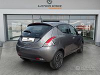 Usata Lancia Ypsilon Gold 70 CV (51 kW) 2022 Grigio Utilitaria