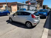 Usata Ford Fiesta Titanium 97 CV (71 kW) 2014 Grigio Utilitaria