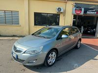 Usata Opel Astra 110 CV (80 kW) 2012 Grigio Station wagon