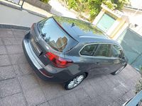 Usata Opel Astra Cosmo 125 CV (91 kW) 2012 Grigio Station wagon