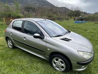 Usata Peugeot 206 68 CV (50 kW) 2002 Grigio Berlina