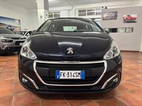 Usata Peugeot 208 Allure 74 CV (54 kW) 2017 Viola Utilitaria