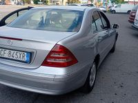 Usata Mercedes 220 2003 Grigio Berlina