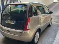 Usata Lancia Musa 95 CV (69 kW) 2009 Marrone Monovolume