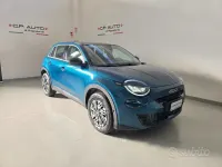 Usata Fiat 600 101 CV (74 kW) 2024 Verde mare SUV