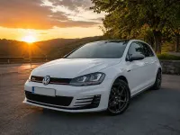 Usata VW Golf VII GTI 220 CV (161 kW) 2015 Berlina