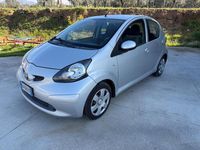 Usata Toyota Aygo 67 CV (49 kW) 2008 Argento Utilitaria