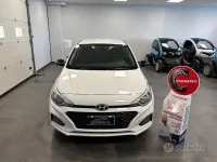 Usata Hyundai i20 Advanced 75 CV (55 kW) 2019 Bianco Utilitaria