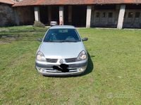 Usata Renault Clio II Expression 58 CV (42 kW) 2003 Berlina
