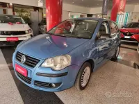 Usata VW Polo Comfortline 60 CV (44 kW) 2008 Blu Utilitaria