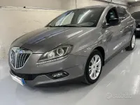 Usata Lancia Delta 120 CV (88 kW) 2010 Grigio Utilitaria