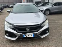 Usata Honda Civic Elegance 120 CV (88 kW) 2018 Argento Berlina