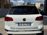 Usata VW Touareg Executive 245 CV (180 kW) 2013 Bianco SUV