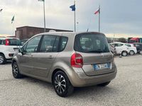 Usata Renault Modus Dynamique 106 CV (77 kW) 2008 Oro Monovolume