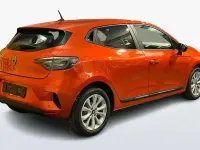 Nuova Renault Clio V SE 67 CV (49 kW) 2026 Arancione Berlina