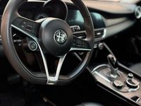Usata Alfa Romeo Giulia 150 CV (110 kW) 2017 Blu Berlina