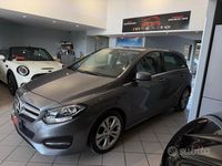 Usata Mercedes B200 Business 136 CV (100 kW) 2015 Grigio Utilitaria