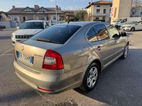 Usata Skoda Octavia Ambition 105 CV (77 kW) 2010 Argento Berlina