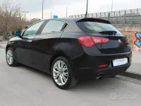 Usata Alfa Romeo Giulietta Super 120 CV (88 kW) 2016 Nero Utilitaria