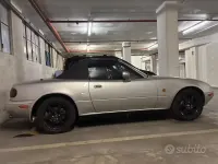 Usata Mazda MX5 131 CV (96 kW) 1994 Grigio Cabrio