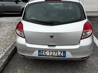 Usata Renault Clio III 85 CV (62 kW) 2010 Grigio Berlina