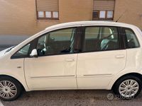 Usata Lancia Musa 95 CV (69 kW) 2010 Bianco Monovolume